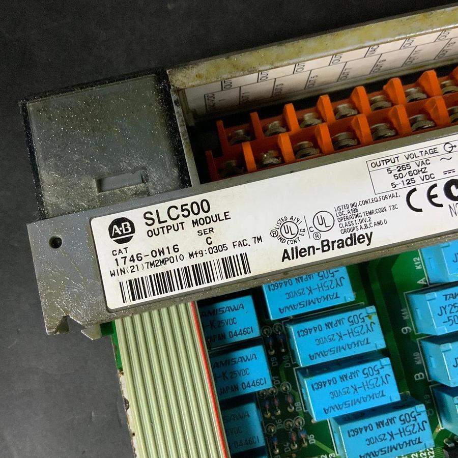 Used ALLEN BRADLEY 1746-OW16 SER C OUTPUT MODULE ($30 OBO)