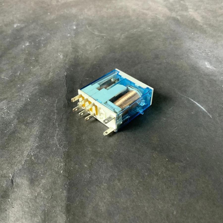 Used ALLEN BRADLEY 700-HK32Z24 RELAY ($10 OBO)