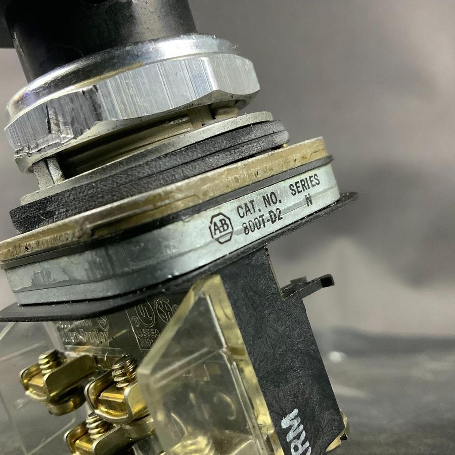 Used ALLEN BRADLEY 800T-D2 SERIES N BLACK PUSH BUTTON ($25 OBO)