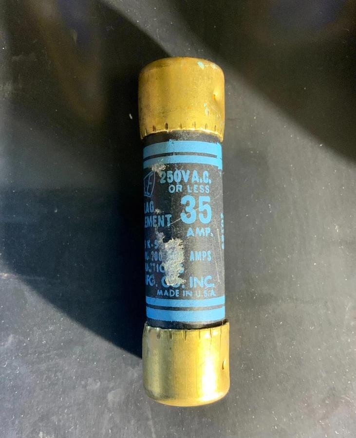 Used EAGLE ELECTRIC 640-35 ($9.99/ EACH OBO)