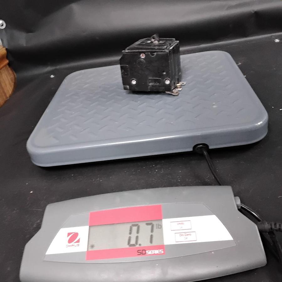 Used SQUARE D LM-3252 CIRCUIT BREAKER ($15 OBO)