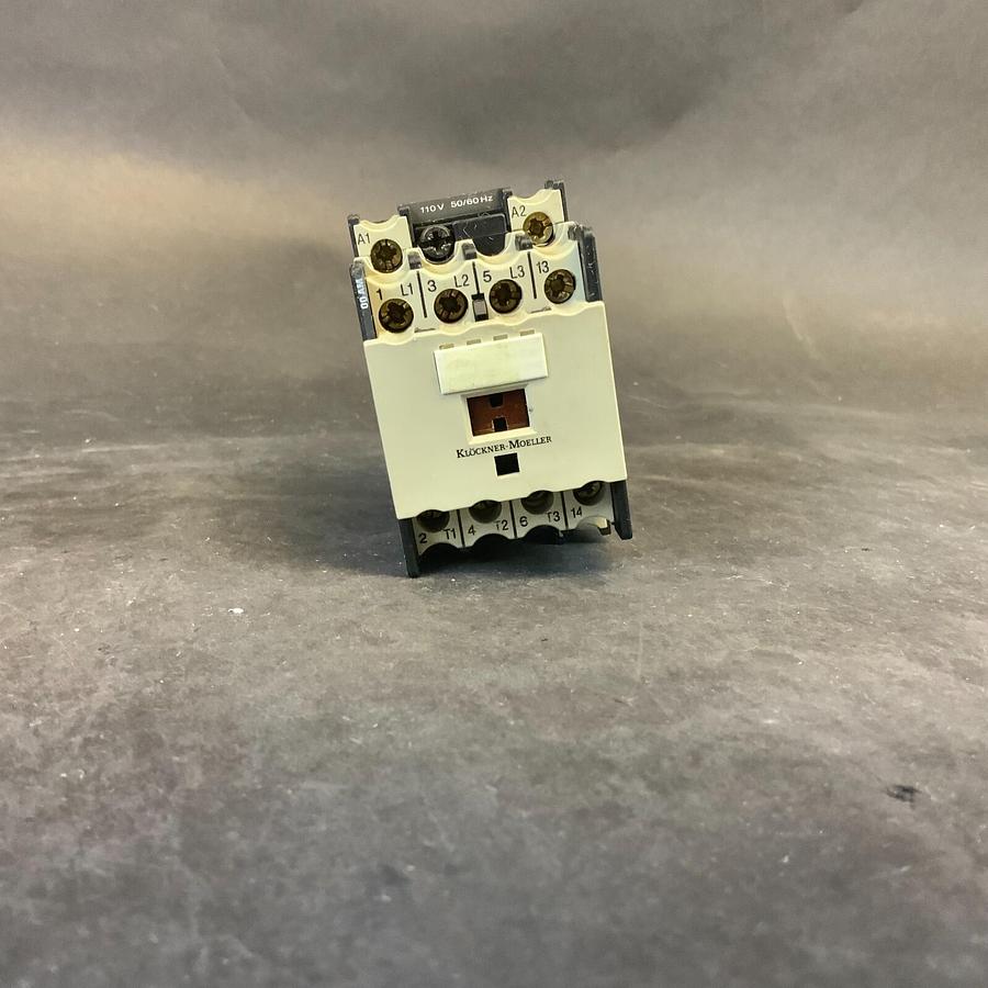 Used MOELLER DIL 00AM-10 110V CONTACTOR ($40 OBO)