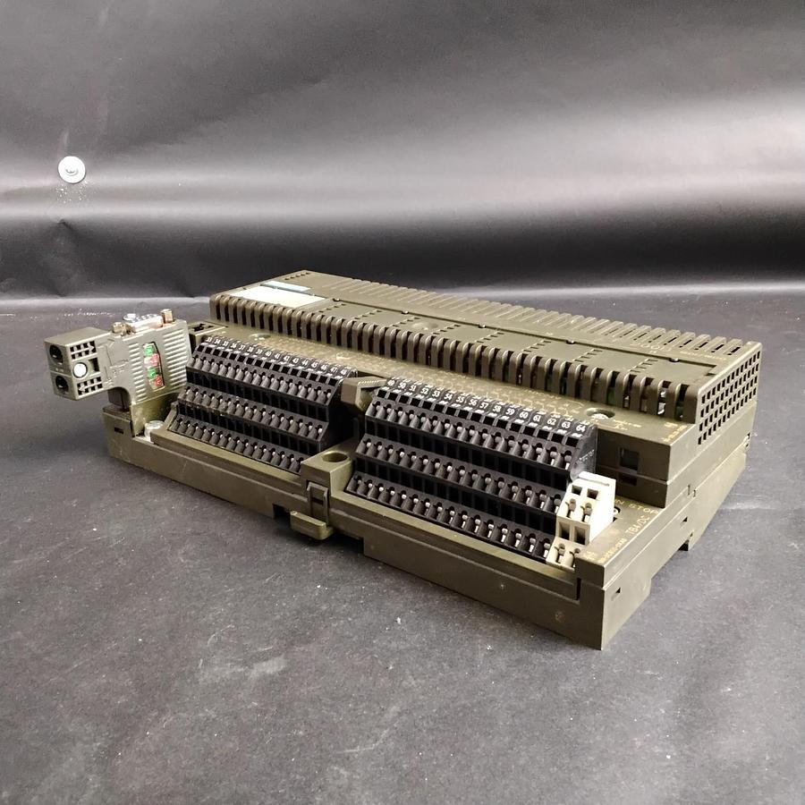 Used SIEMENS ET200B-16DI/16DO INPUT MODULE ($70 OBO)