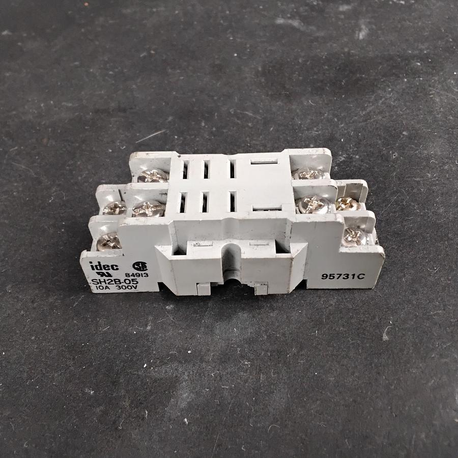 Used IDEC SH2B-05 RELAY SOCKET ($8 OBO)