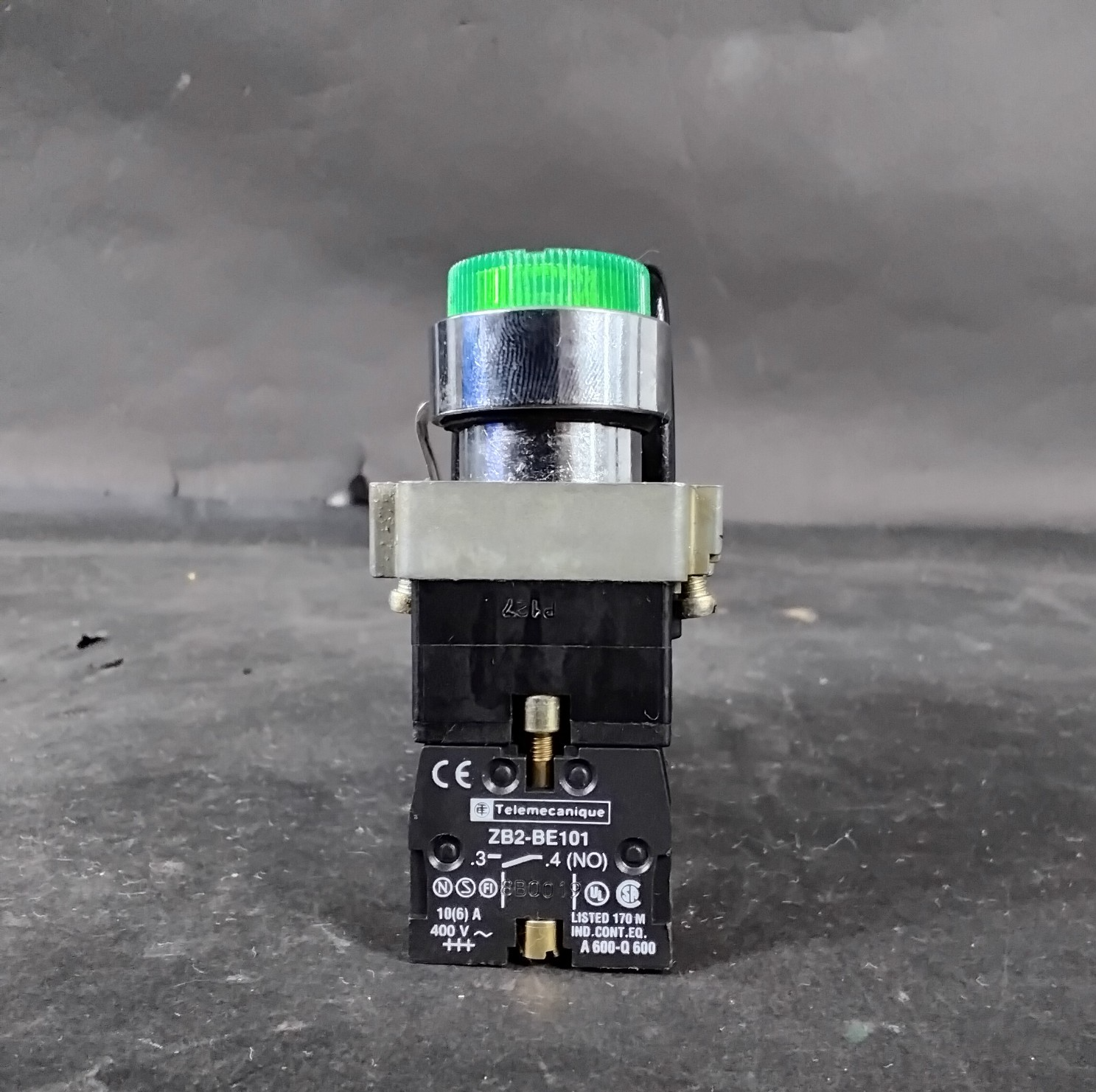 Used TELEMECANIQUE ZB2-BE101 GREEN PUSHBUTTON ($12 OBO)
