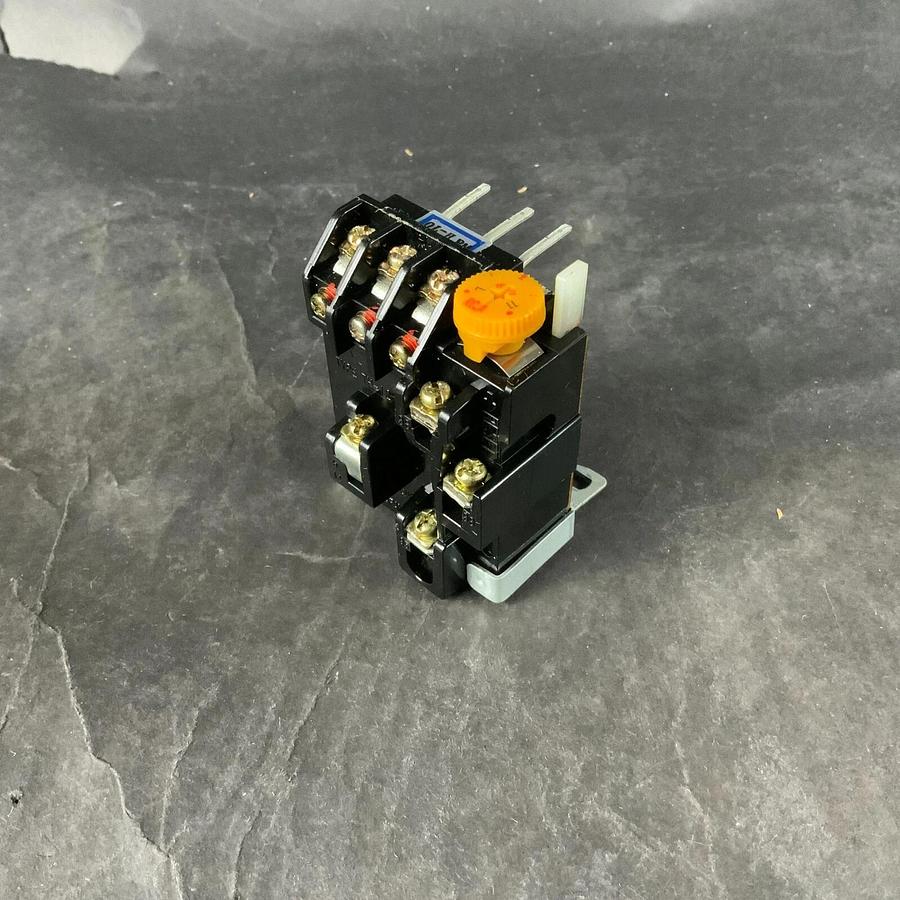 Used MITSUBISHI TH-12 7-11A OVERLOAD RELAY ($10 OBO)