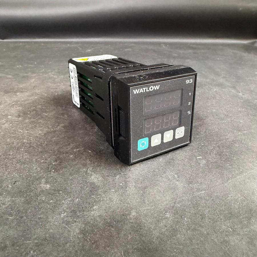 WATLOW 93AB-1KD0-00RR TEMPERATURE CONTROLLER ($200 OBO)