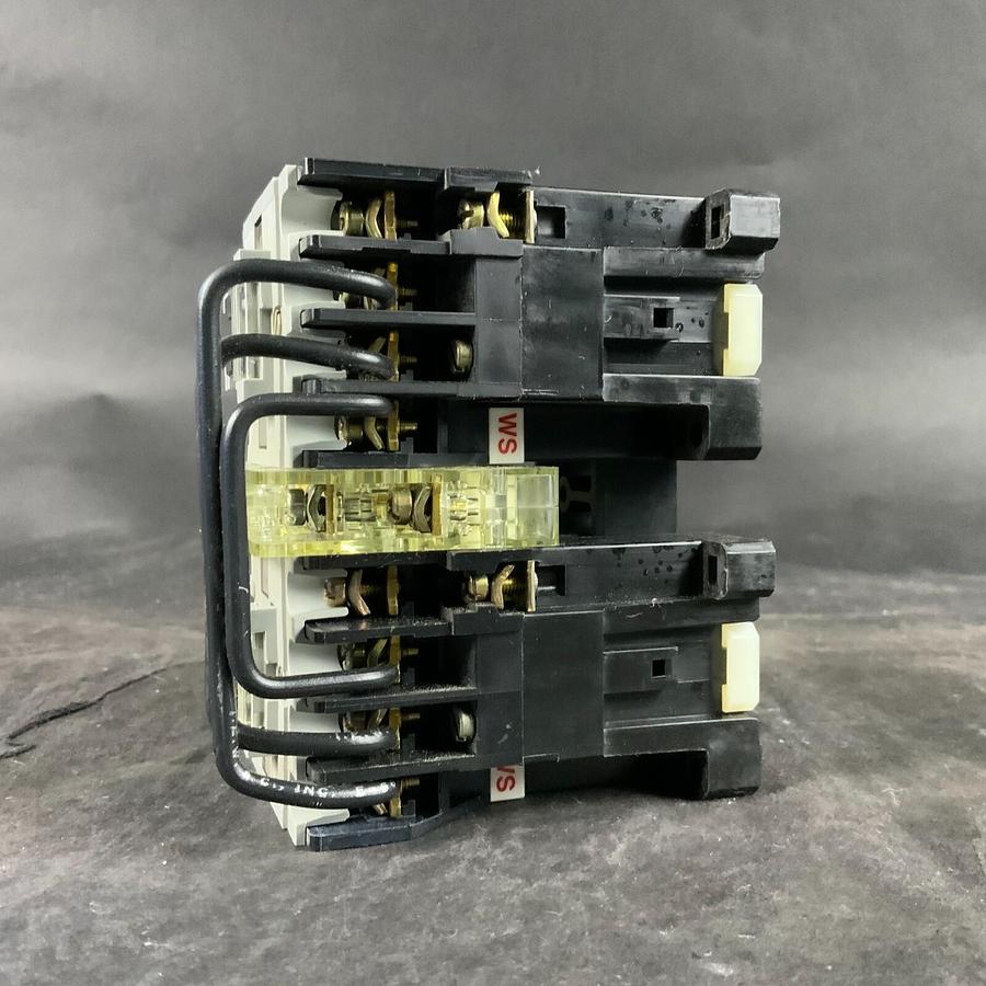 Used ALLEN BRADLEY CONTACTOR 104–A09ND3 ($75 OBO)