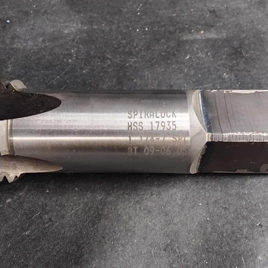 Used UNBRANDED M7 17935 1 1/4-7 SPL TAP ($30 OBO)