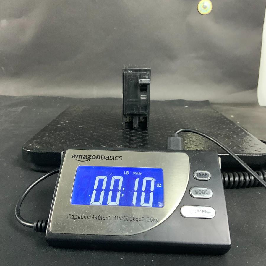 Used SQUARE D Q02100 CIRCUIT BREAKER ($35 OBO)
