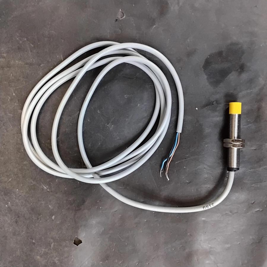 Used TURCK NI5-G12-AP6X INDUCTIVE PROXIMITY SENSOR ($19.99 OBO)