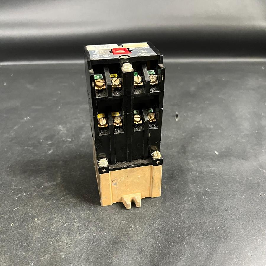 Used ALLEN BRADLEY 700-PB20 CONTROL RELAY ($35 OBO)