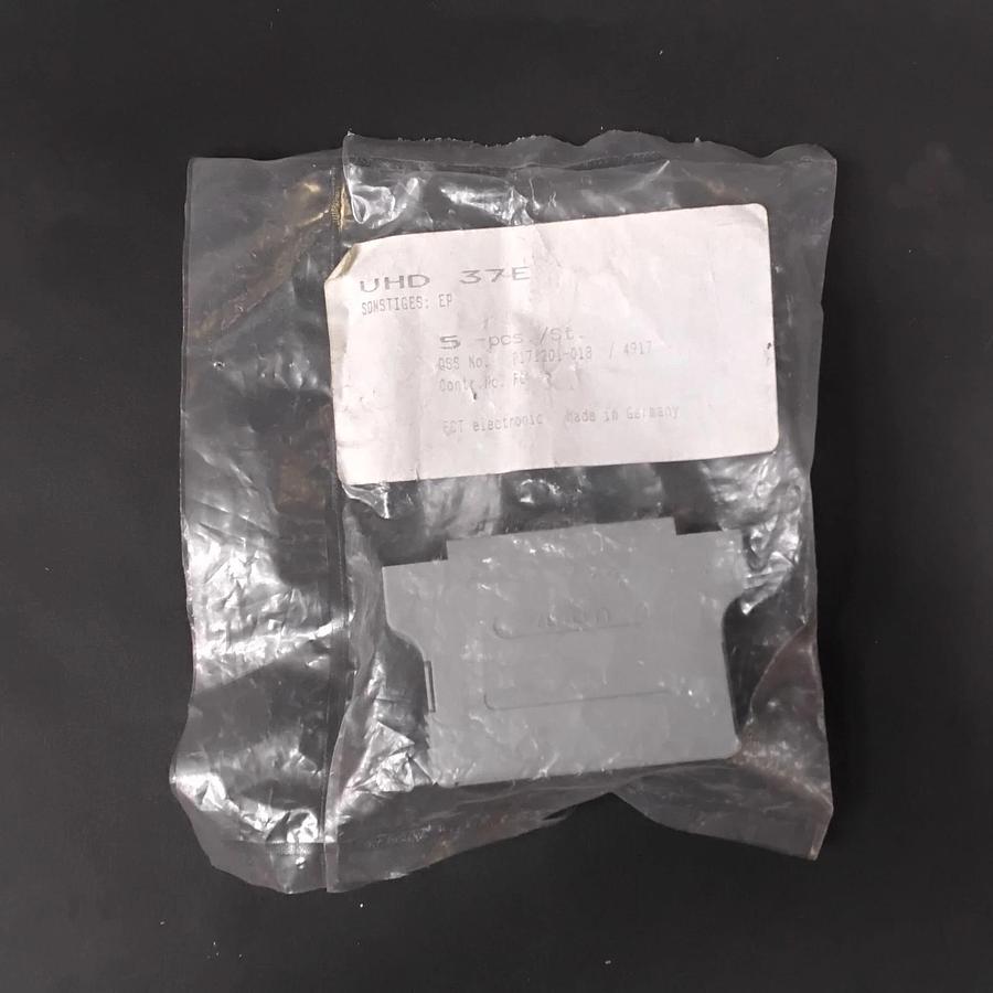 Used EDT ELECTRONIC UHD 37E D-SUB CONNECTOR BACKSHELL ($4.99 OBO)