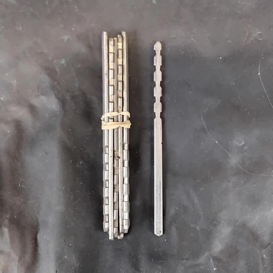 Refurbished GST INC 100MM 310 NOTCHED STUD- GROUPS OF 10 ($10.50 OBO)