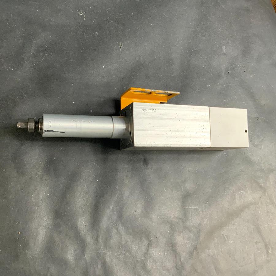 Used COMPACT AIR PRODUCT 1007993 PNEUMATIC CYLINDER ($50 OBO)