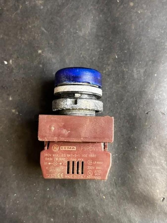 Used GENERAL ELECTRIC P9PDNV0 BLUE PILOT LIGHT ($11 OBO)