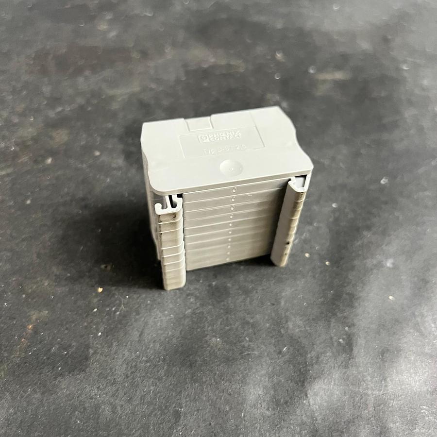 Used PHOENIX CONTACT TYP D-ST 2,5 CONTACT BLOCKS - SET OF 10 ($12 OBO)