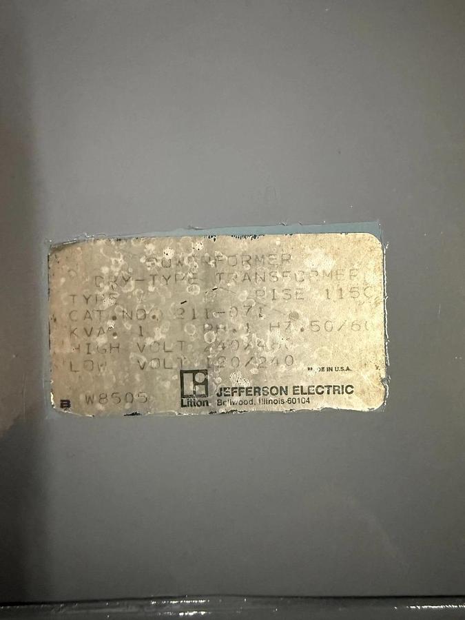 Used Jefferson Electric CAT. NO. 211-071 - 1kVA Transformer - ($90 OBO)
