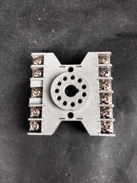 Used DAYTON 6X156E RELAY SOCKET ($8 OBO)