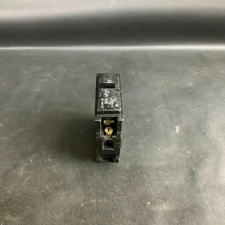 Used SIEMENS B120 120/240V AC 20A 1P ($17 OBO)