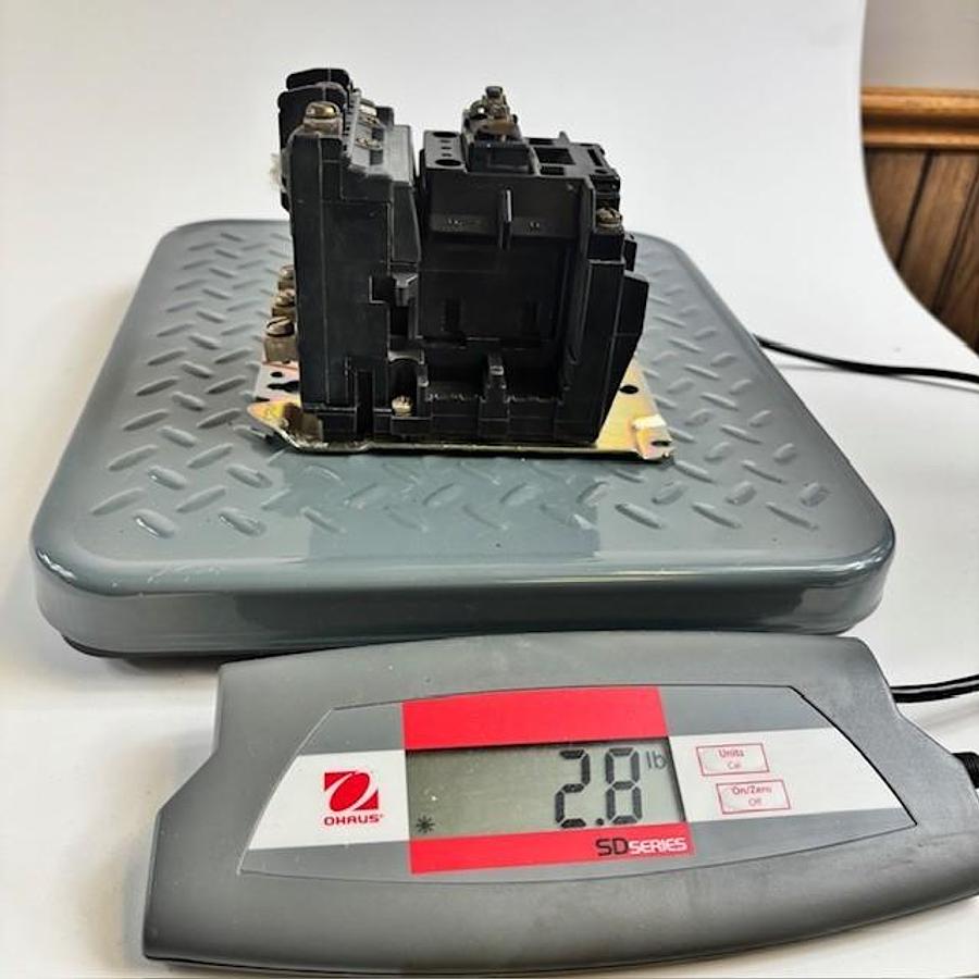 Used ALLEN BRADLEY 500-A0D93 SER. B CONTACTOR
