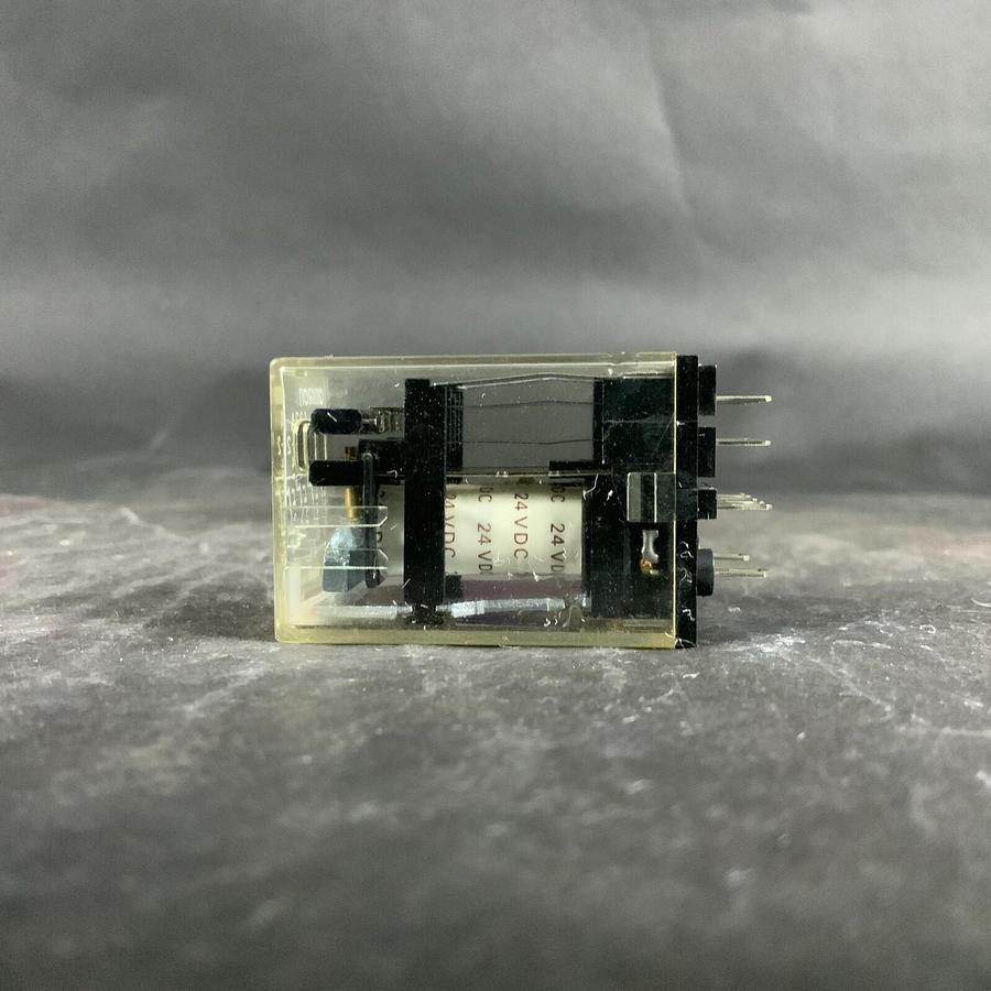 Used OMRON G2A-432A-24DC RELAY ($12 OBO)