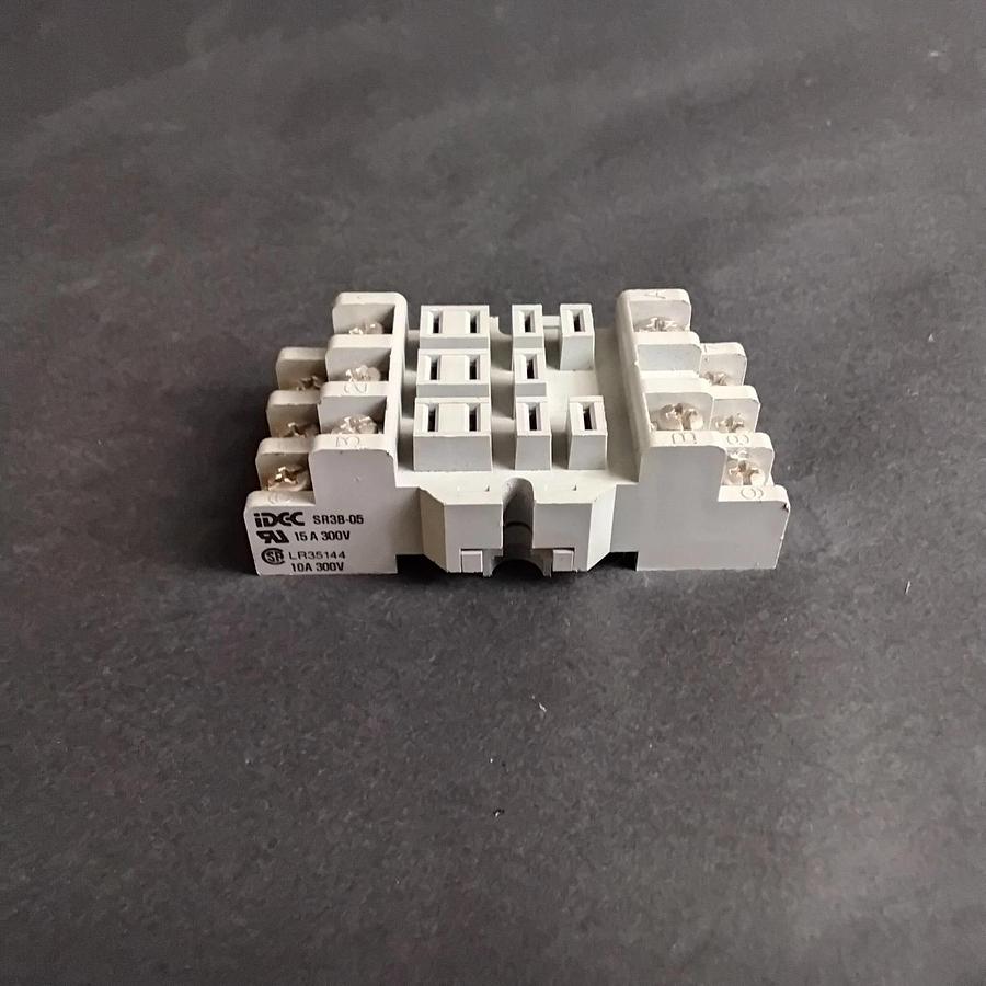 Used IDEC SR3B-05 RELAY SOCKET ($2.50 OBO)