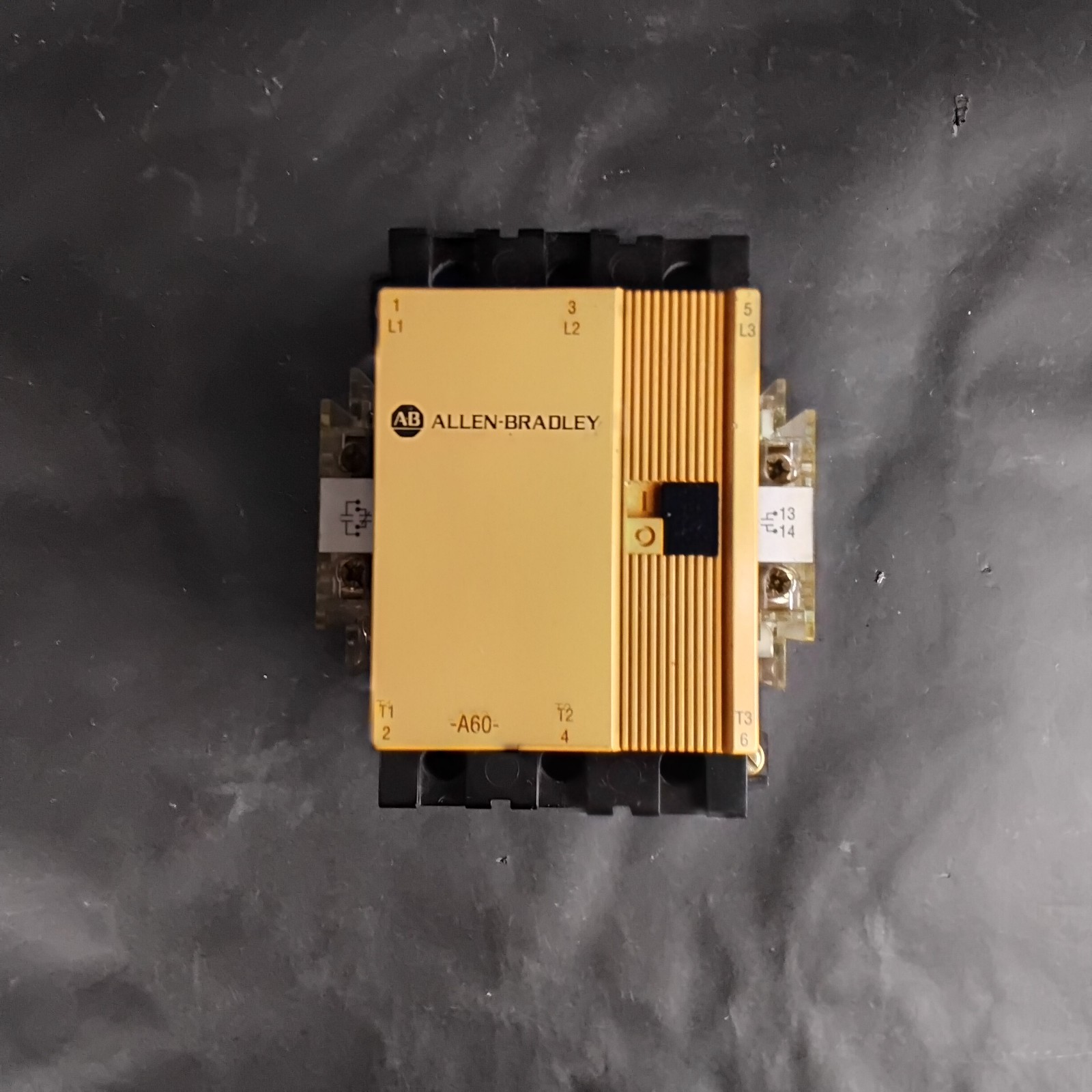 Used ALLEN BRADLEY 100-A60N*3 CONTACTOR ($60 OBO)