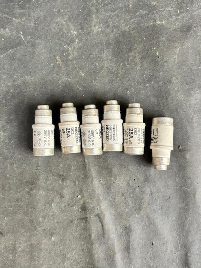 Used SIEMENS 5SE2325 FUSE LINKS - LOT OF 6