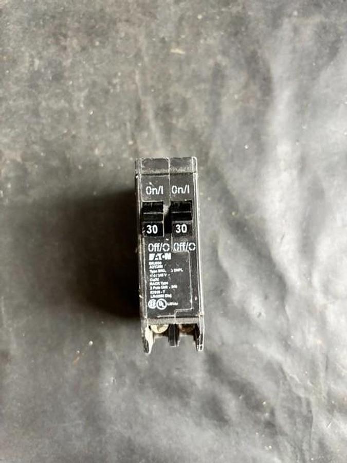 Used EATON BR3030 CIRCUIT BREAKER