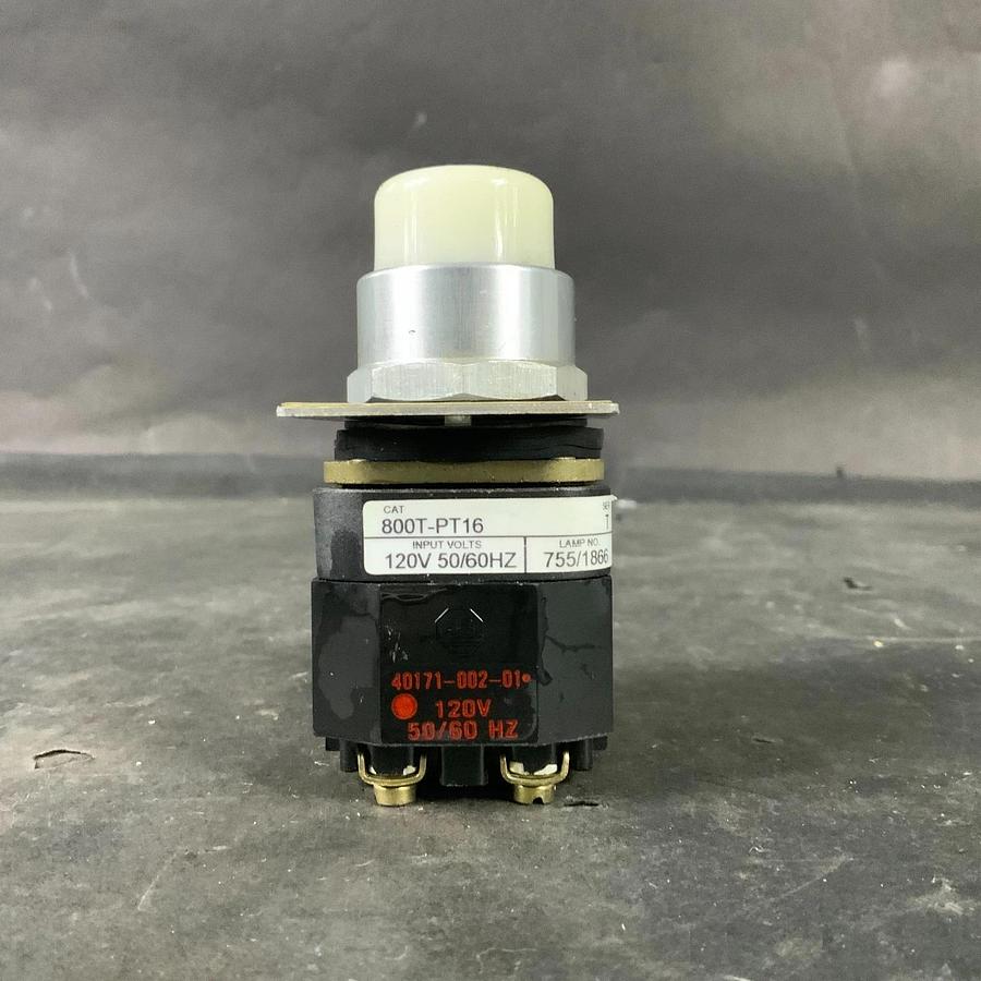 Used ALLEN BRADLEY 800T-PT16 WHITE PUSHBUTTON ($30 OBO)