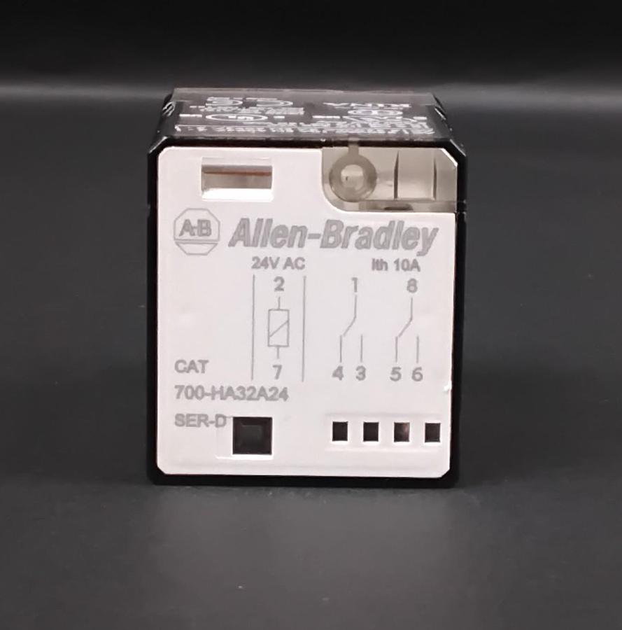Used ALLEN BRADLEY 700-HA32A24 SERIES D ($ 7 OBO)