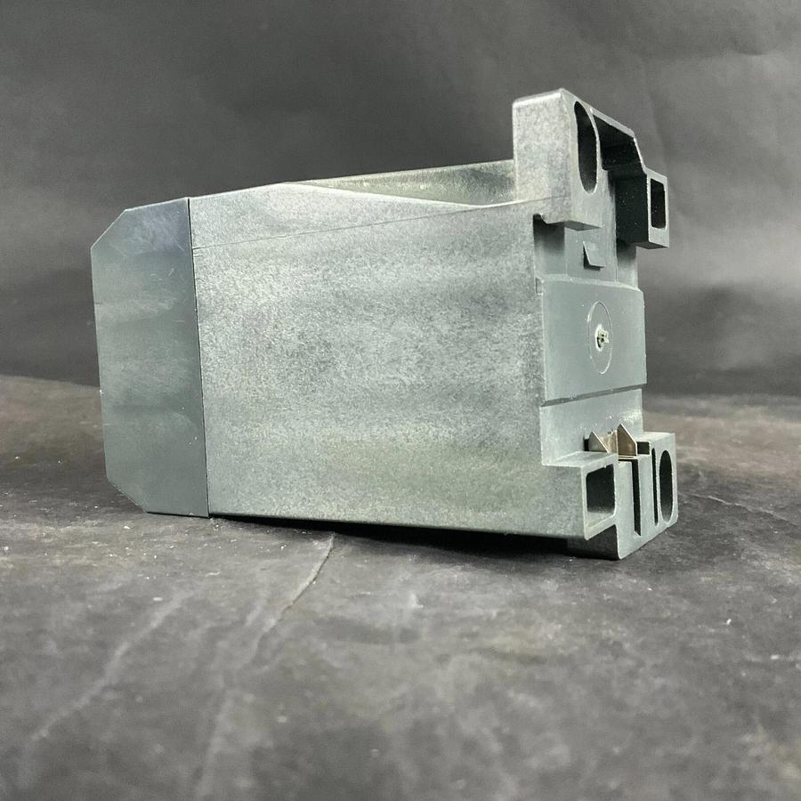 MOELLER EMT 5 OVERLOAD RELAY ($70 OBO)