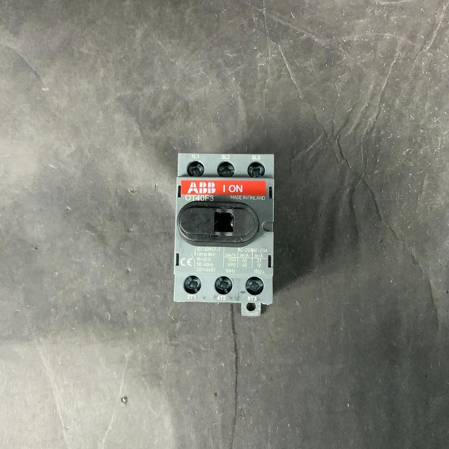Used ABB OT40F3 DISCONNECT SWITCH ($20 OBO)
