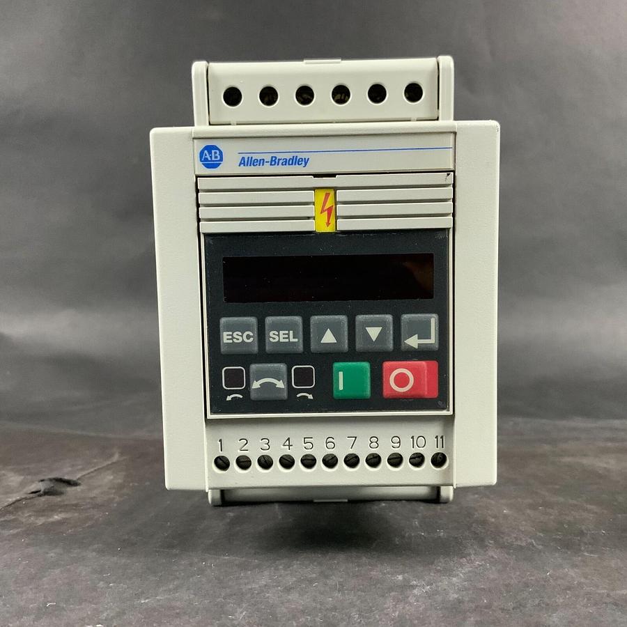 ALLEN BRADLEY 160-BA04NPS1 VARIABLE SPEED DRIVE ($45 OBO)