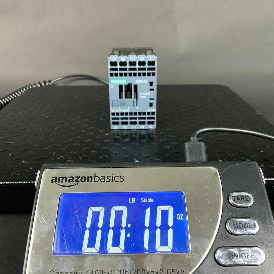 SIEMENS 3RT2017-2BB42 CONTACTOR ($26 OBO)