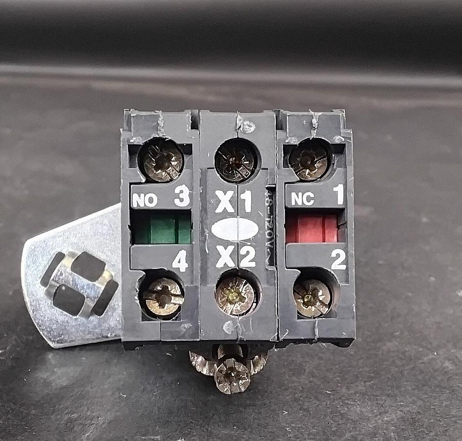 Used TELEMENCANIQUE ZBE-101 CONTACT BLOCK WITH WHITE PUSH BUTTON ($ 11 OBO)