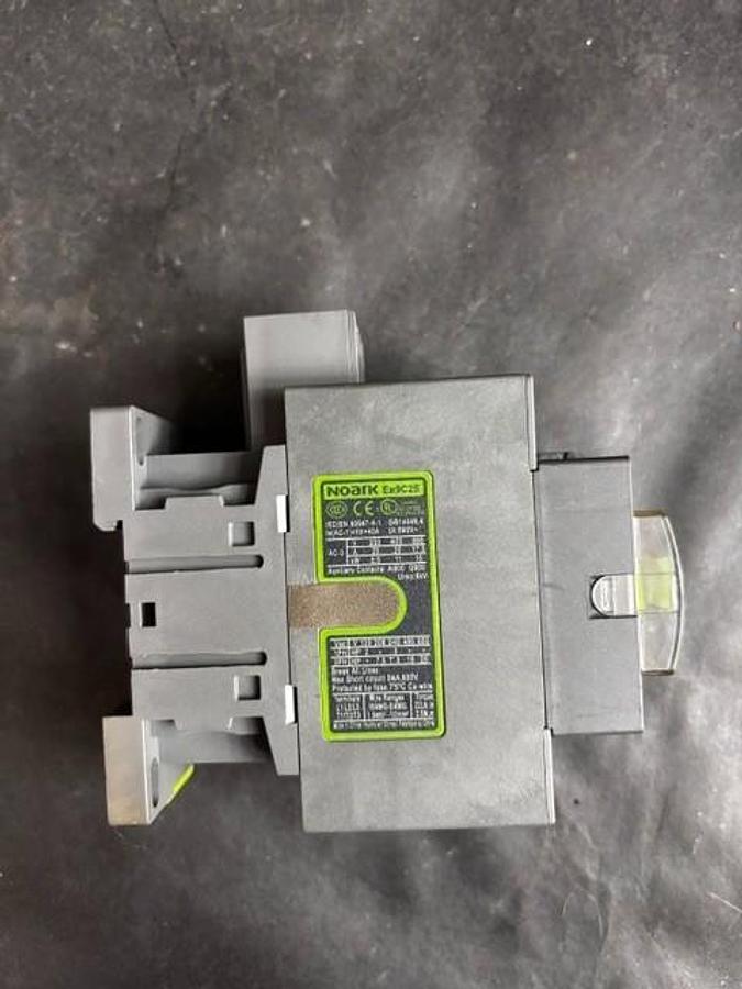 Used NOARK EX9C2511 CONTACTOR ($65 OBO0