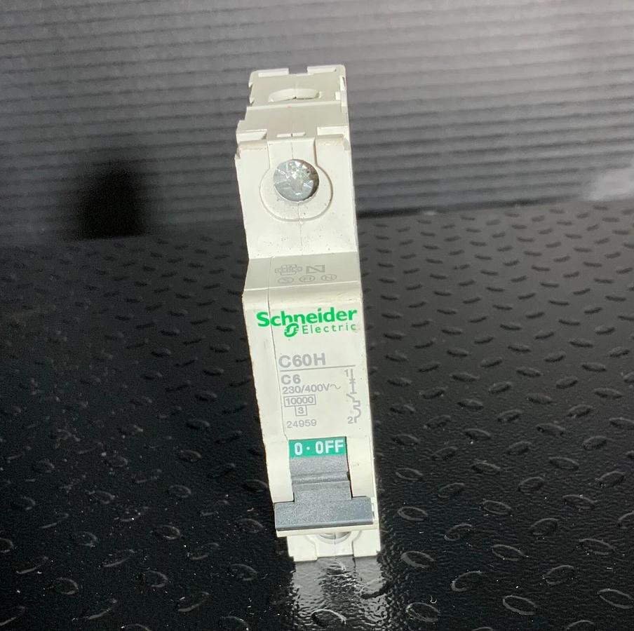 SCHNEIDER C60H ($19.99 OBO)