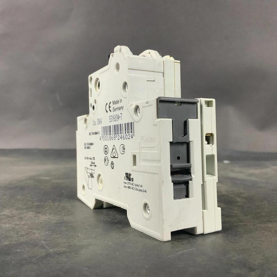 Used SIEMENS 5SY61MCB C4 CIRCUIT BREAKER W/ AS AUX SWITCH ($12 OBO)