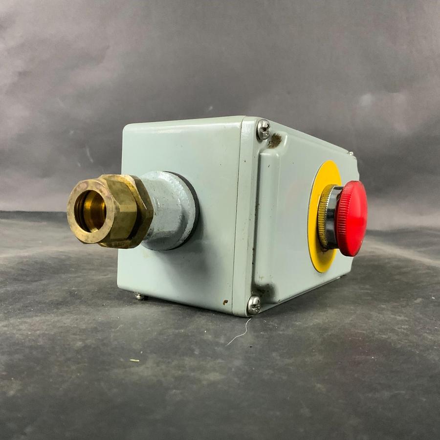 Used IZUMI TYPE AGA CONTROL BOX W/ RESET PUSHBUTTON ($25 OBO)