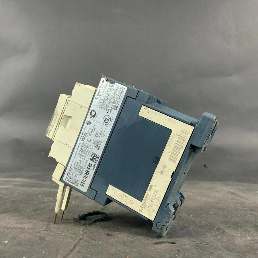 Used SCHNEIDER ELECTRIC LC1D096BL CONTACTOR ($40 OBO)