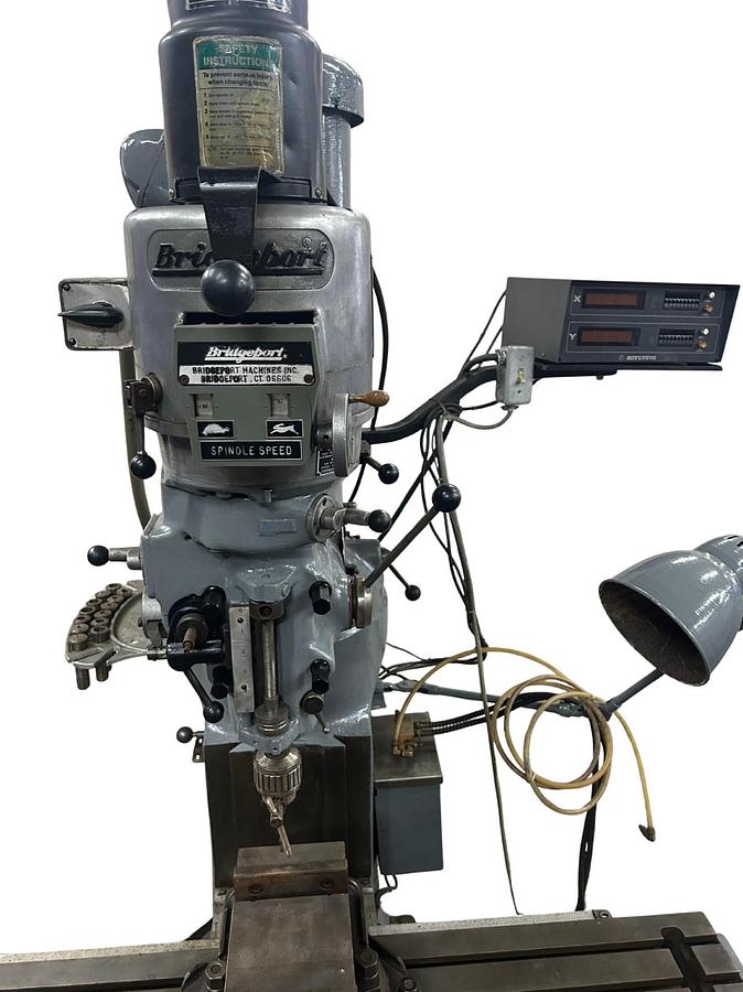 Used Bridgeport Vertical Mill - 2J-83319-2 - 9"x48" Table - 2HP