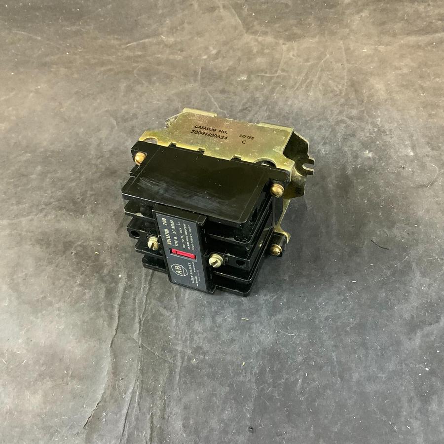 Used ALLEN BRADLEY 700-N400A24 CONTROL RELAY ($15 OBO)