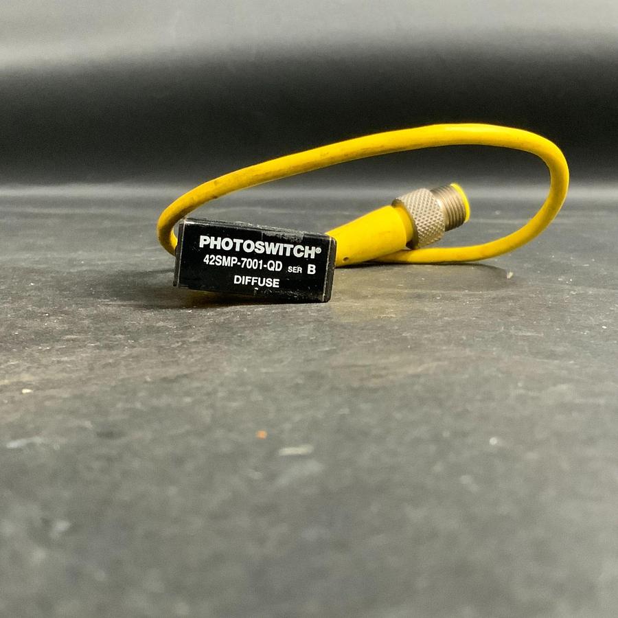 Used ALLEN BRADLEY 42SMP-7001-QD SER.B DIFFUSE PHOTOSWITCH ($125 OBO)