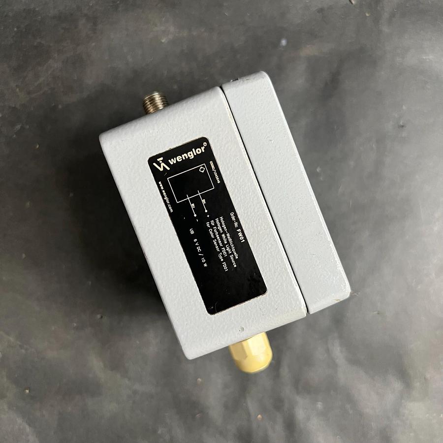Used WENGLOR FW01 LIGHT SOURCE ($75 OBO)