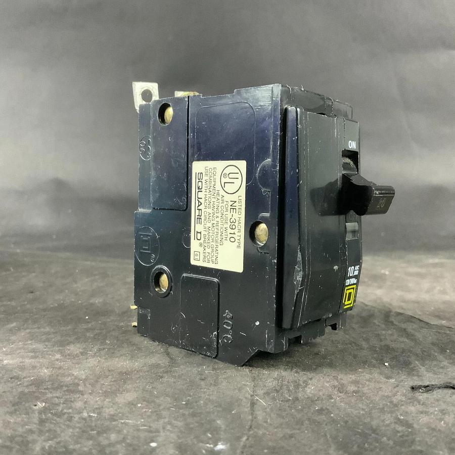 Used SQUARE D NE-3910 CIRCUIT BREAKER ($12 OBO)