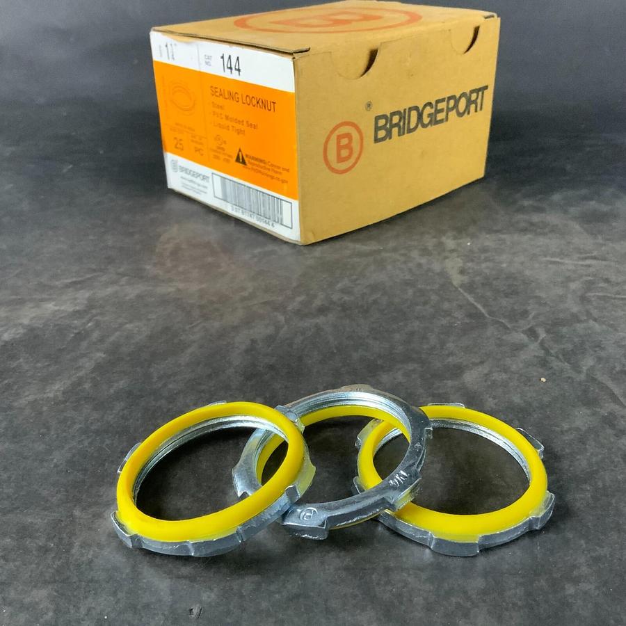 Used BRIDGEPORT 1-1/4” 144 SEALING LOCKNUT - SET OF 25 ($125 OBO)