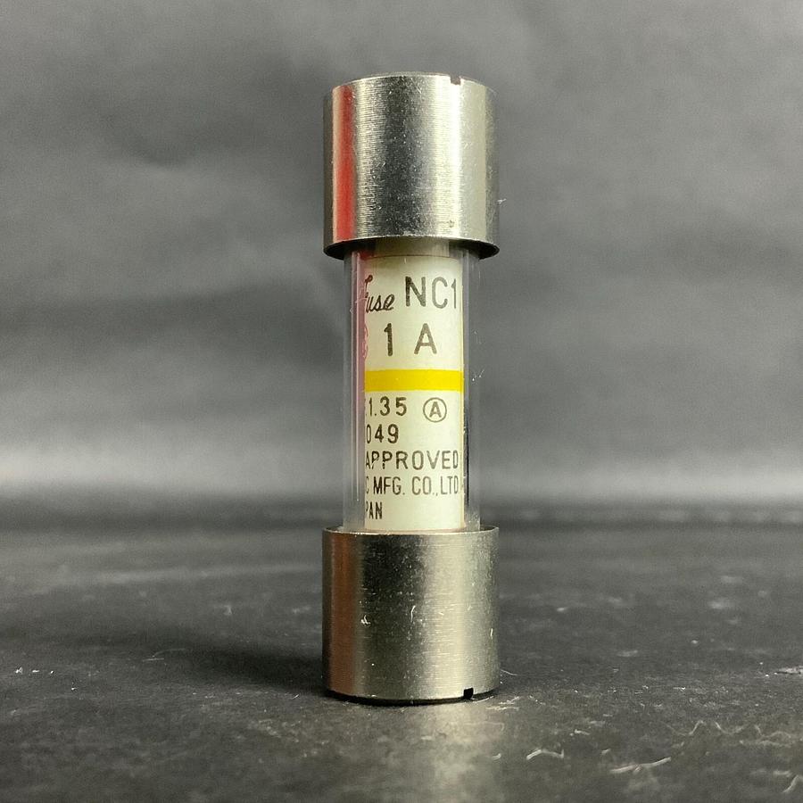 Used UTSUNOMIYA ELECTRIC CELLO-LITE NC1 1A FUSE W/ FUSE HOLDER ($9 OBO)