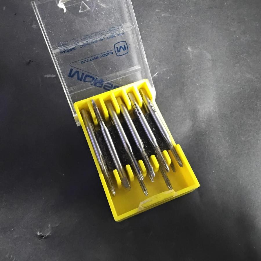 Used MORSE 3-48 PLUG S/P TAP - SET OF 12 ($40 OBO)